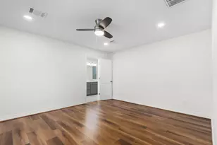 10218 Moorberry Ln, Houston, TX 77043 - Photo 13