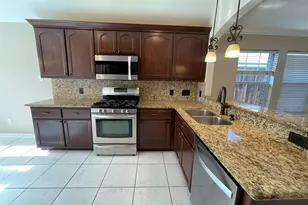 9715 Raul Hector Dr, Houston, TX 77075 - Photo 7