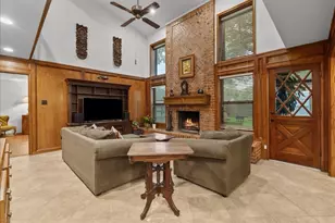 1810 Hunt Dr, Friendswood, TX 77546 - Photo 13