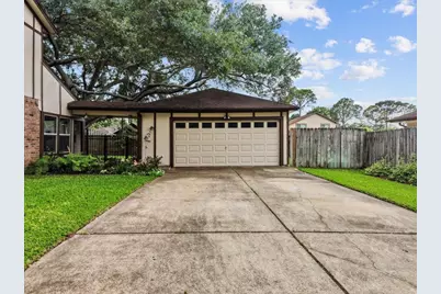 1810 Hunt Drive, Friendswood, TX 77546 - Photo 5