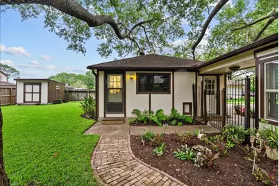 1810 Hunt Drive, Friendswood, TX 77546 - Photo 39