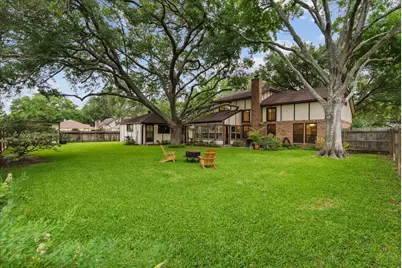 1810 Hunt Drive, Friendswood, TX 77546 - Photo 37