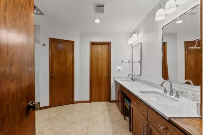 1810 Hunt Drive, Friendswood, TX 77546 - Photo 33