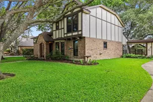 1810 Hunt Dr, Friendswood, TX 77546 - Photo 7