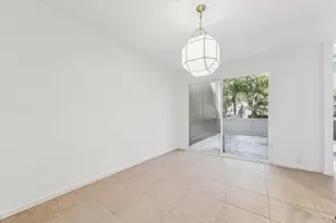 259 Litchfield Ln, Houston, TX 77024 - Photo 7