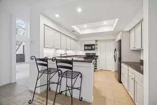 259 Litchfield Ln, Houston, TX 77024 - Photo 9