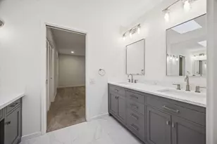 259 Litchfield Ln, Houston, TX 77024 - Photo 13