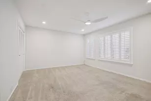 259 Litchfield Ln, Houston, TX 77024 - Photo 15