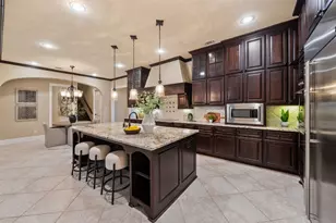 7 Moatwood Ct, The Woodlands, TX 77382 - Photo 11