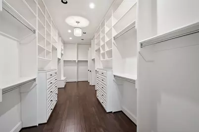 7 Moatwood Court, The Woodlands, TX 77382 - Photo 17