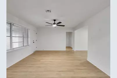 6026 Diamond Court, Texas City, TX 77591 - Photo 3