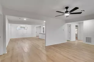 6026 Diamond Ct, Texas City, TX 77591 - Photo 9