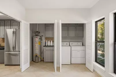 1746 S Gessner, Houston, TX 77063 - Photo 5