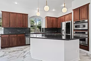 18 Degas Park, The Woodlands, TX 77382 - Photo 17