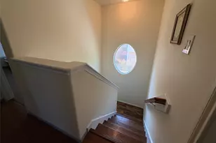 2241 Naomi St, Houston, TX 77054 - Photo 9