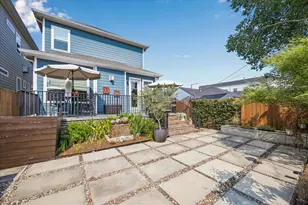 924 Alexander St, Houston, TX 77008 - Photo 9