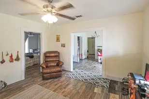 1203 N Houston Ave, Livingston, TX 77351 - Photo 9