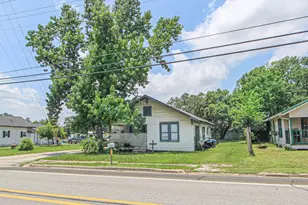 1203 N Houston Ave, Livingston, TX 77351 - Photo 3
