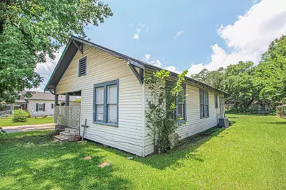 1203 N Houston Avenue, Livingston, TX 77351 - Photo 1