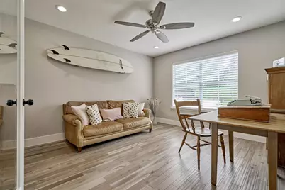 38 E Gaslight Place, The Woodlands, TX 77382 - Photo 9