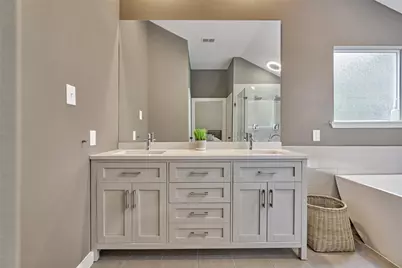 38 E Gaslight Place, The Woodlands, TX 77382 - Photo 39