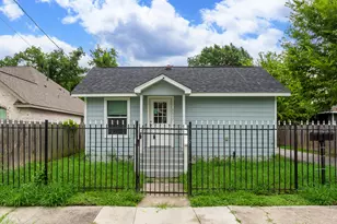 3007 Tuam St, Houston, TX 77004 - Photo 1