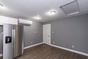 3007 Tuam St, Houston, TX 77004 - Photo 9