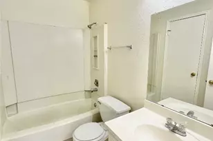 13753 Sablecrest St, Houston, TX 77014 - Photo 11