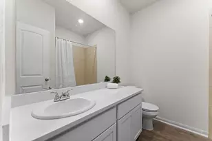 6026 Hazel Place Dr, Conroe, TX 77303 - Photo 9
