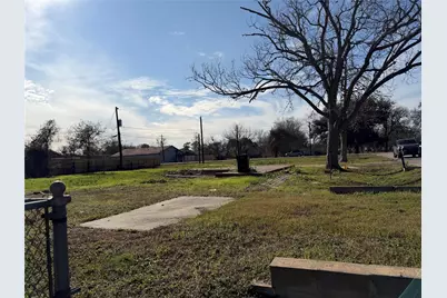 819 Collins Street, Richmond, TX 77469 - Photo 13