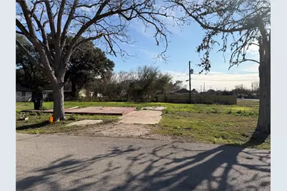 819 Collins Street, Richmond, TX 77469 - Photo 9