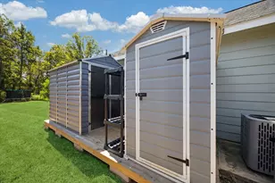 17050 Marie Vlg Dr, Conroe, TX 77306 - Photo 35