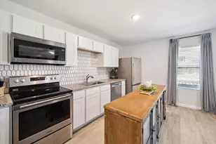 17050 Marie Vlg Dr, Conroe, TX 77306 - Photo 11