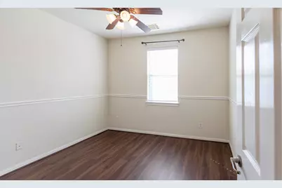 7003 Kendall Lake Court, Richmond, TX 77407 - Photo 9