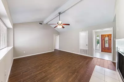3042 Pecan Point Drive, Sugar Land, TX 77478 - Photo 9