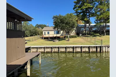 102 Bridgelanding, Onalaska, TX 77360 - Photo 25