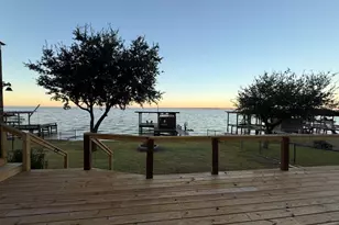 102 Bridgelanding, Onalaska, TX 77360 - Photo 9