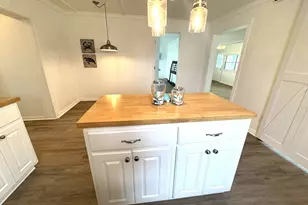 302 2nd St, Palacios, TX 77465 - Photo 27