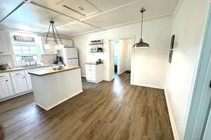 302 2nd St, Palacios, TX 77465 - Photo 23