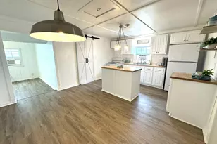 302 2nd St, Palacios, TX 77465 - Photo 25