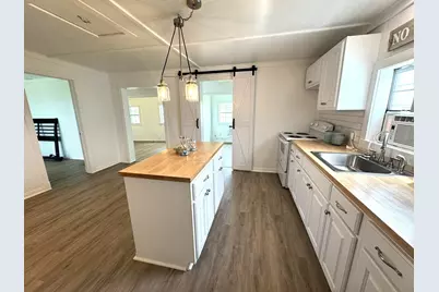 302 2nd Street, Palacios, TX 77465 - Photo 21