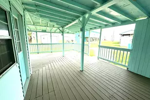 302 2nd St, Palacios, TX 77465 - Photo 33