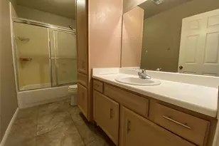 1221 Shadowlake Dr, Sealy, TX 77474 - Photo 7