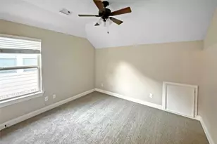 110 N Pinto Point Cir, Spring, TX 77389 - Photo 17