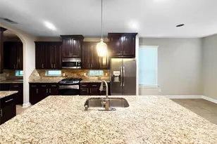 110 N Pinto Point Cir, Spring, TX 77389 - Photo 23