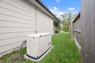 12813 S Winding Pines Dr, Tomball, TX 77375 - Photo 33