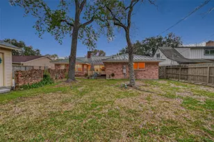 5911 Warm Springs Rd, Houston, TX 77035 - Photo 41