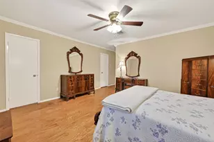 5911 Warm Springs Rd, Houston, TX 77035 - Photo 33