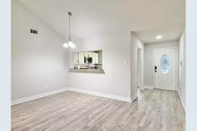 10940 Collingswood Drive, La Porte, TX 77571 - Photo 11