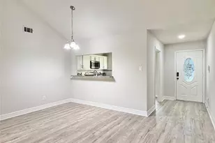 10940 Collingswood Dr, La Porte, TX 77571 - Photo 11